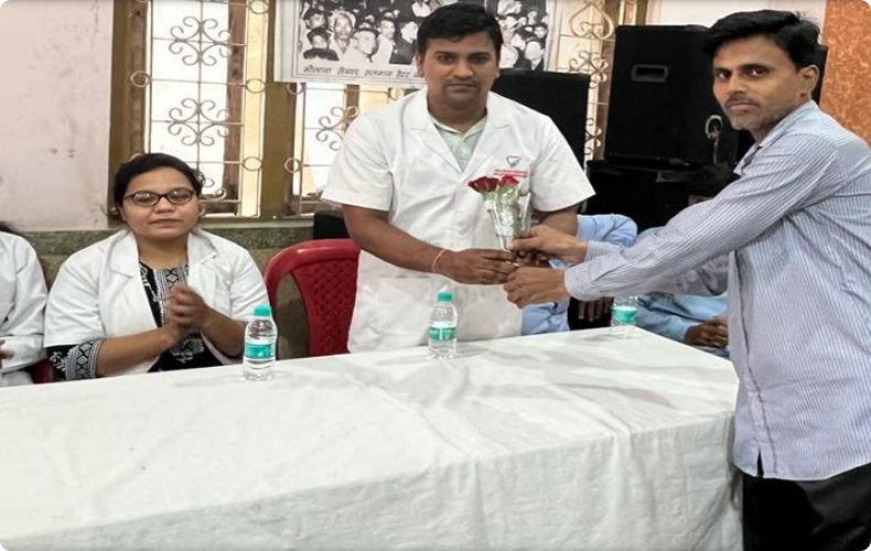 Dr. Satish Suryavanshi (D.M. Cardiology) providing health-related advice and thanking the committee at the conclusion of the health camp.
